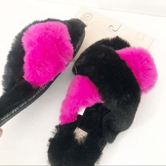 CHINESE LAUNDRY hot fuchsia pink and black fuzzy COZY slippers SZ 9/10 NWT Large - Picture 5 of 7